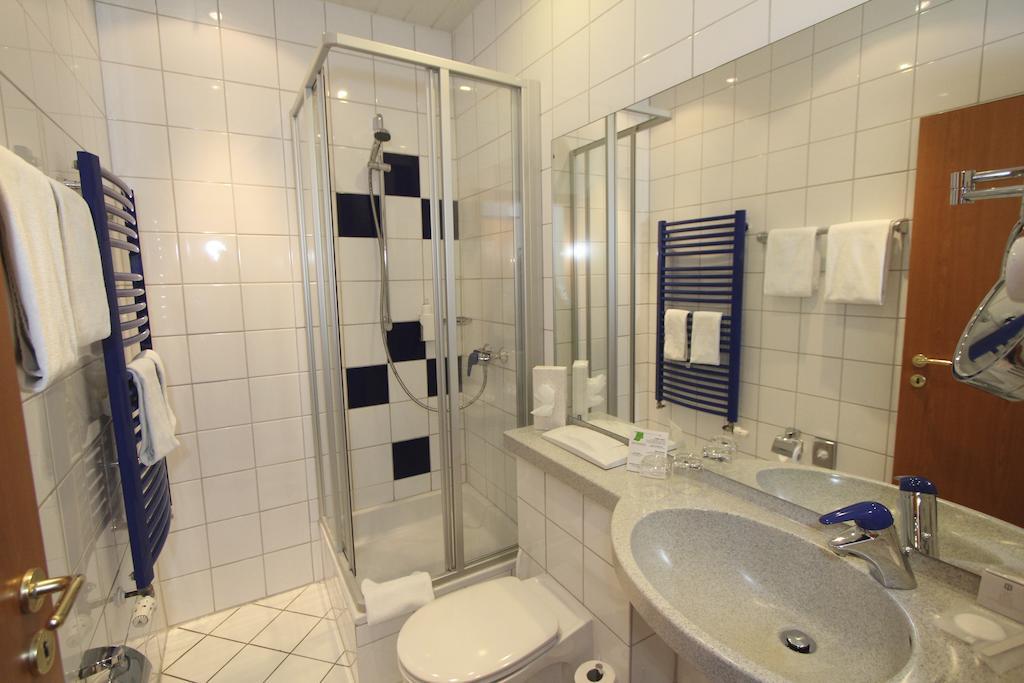 Parkhotel Tillmanns Eltville am Rhein Zimmer foto