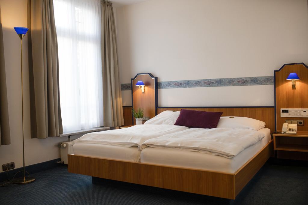 Parkhotel Tillmanns Eltville am Rhein Exterior foto